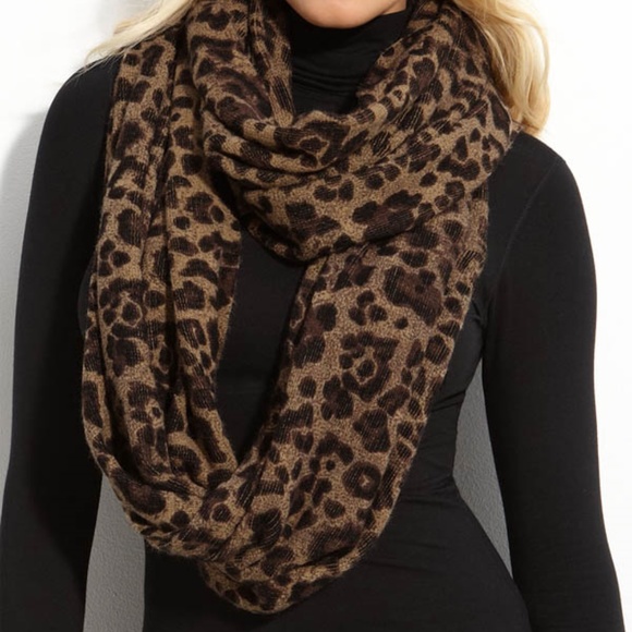 michael kors infinity scarf leopard